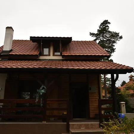 Vikendica Maksimovic - Tara - Primamo Vaucere *