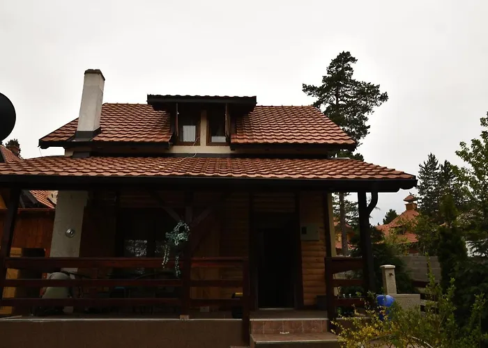 Vikendica Maksimovic - Tara - Primamo Vaucere *