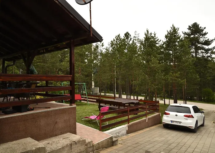 Vikendica Maksimovic - Tara - Primamo Vaucere *